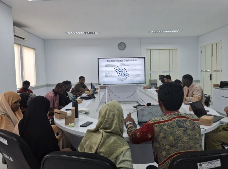 International Summer Course UMLA 2025, Peran Desa Wisata dalam ...